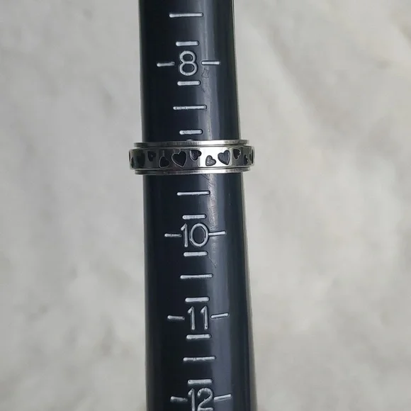 Heart Anxiety Spinner Ring Size 9 - Picture 2 of 2